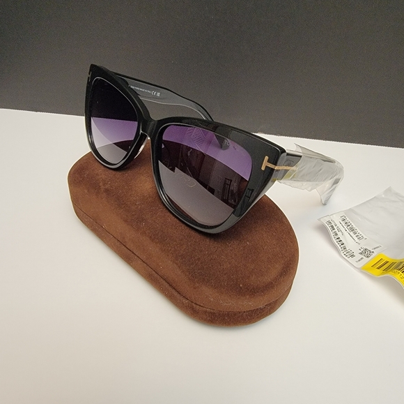 NEW SUNGLASSES TOM FORD FT0937 - Picture 3 of 4